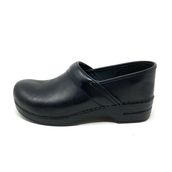 DANSKO Narrow Professional Cabrio Black Clogs - Picture 1 of 10